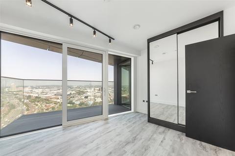 1 bedroom apartment for sale, Portal Way, London W3