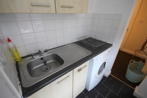 1 bedroom flat to rent, Harlech Street, Leeds, West Yorkshire