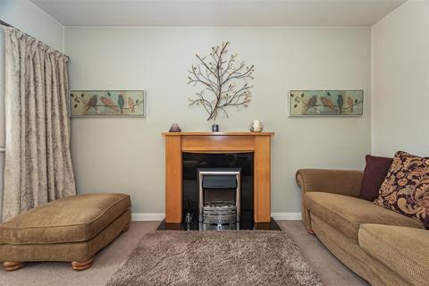 24 Blenheim Drive, Goole, DN14 6LP