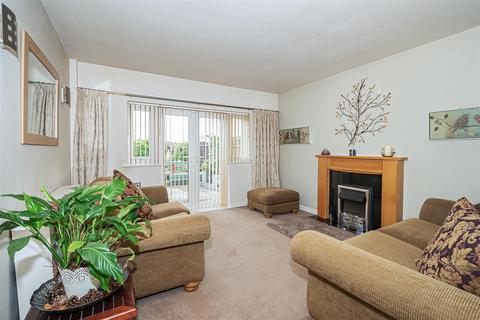 24 Blenheim Drive, Goole, DN14 6LP