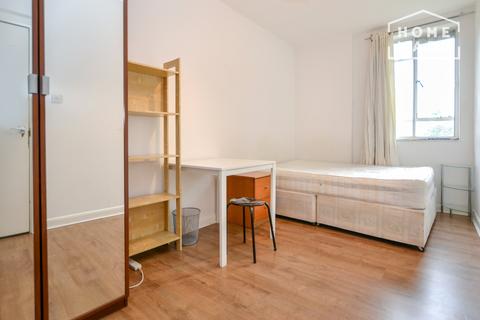 3 bedroom flat to rent, Cranleigh Court, Bayswater, W2