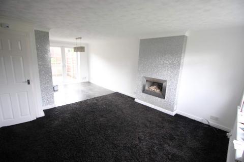 3 bedroom terraced house to rent, Beightons Walk, Shawclough, Rochdale