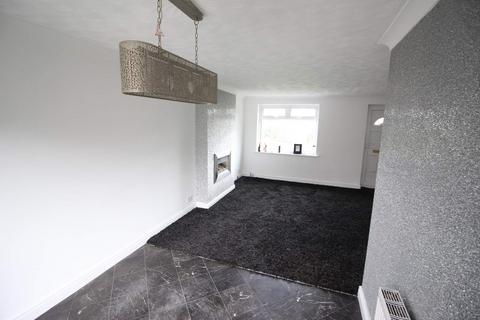 3 bedroom terraced house to rent, Beightons Walk, Shawclough, Rochdale