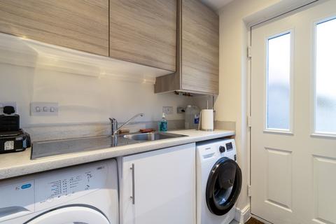 10 Baker Close, Great Oldbury, Stonehouse, GL10 3GY