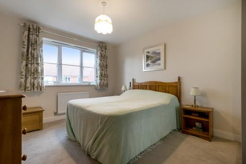 10 Baker Close, Great Oldbury, Stonehouse, GL10 3GY