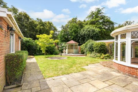 4 bedroom detached bungalow for sale, Birches Walk, Galleywood