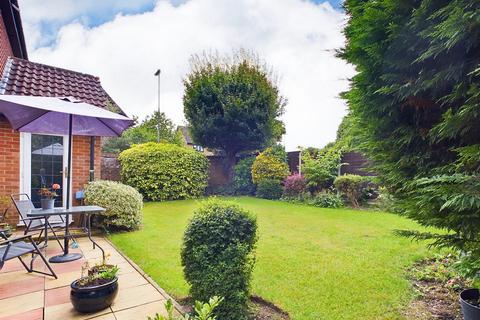 4 bedroom detached house for sale, Paterson Close, Basingstoke, RG22