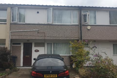 3 bedroom terraced house to rent, Maplestead Road, Dagenham Essex RM9