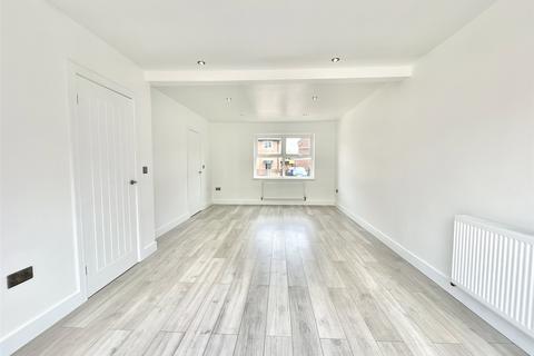 10 Bevan Gardens, Gateshead, NE10 8EE