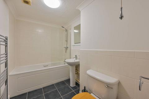 2 bedroom flat for sale, Ferndown Lodge, Isle Of Dogs, London, E14