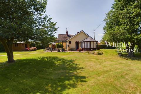 3 bedroom detached bungalow for sale, The Street, Market Weston, Diss