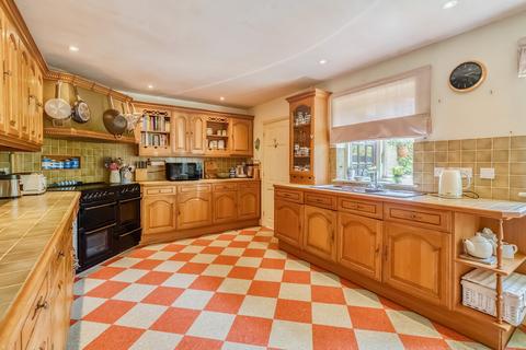 4 bedroom semi-detached house for sale, Broadway Lane, South Cerney, Cirencester, Gloucestershire, GL7