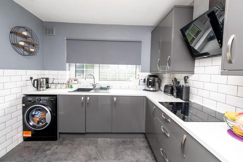 567 Winwick Road, Warrington, WA2 8QE