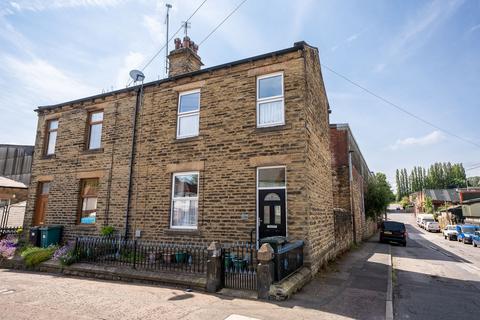 2 bedroom semi-detached house for sale, Bradford Road, Batley, WF17