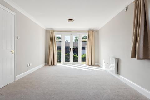 2 bedroom flat to rent, Imperial Court, Henley-On-Thames RG9
