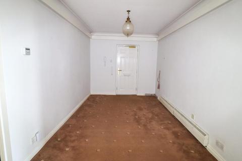 2 bedroom flat for sale, Seafront, Hayling Island