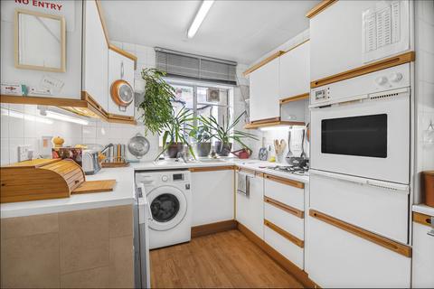 3 bedroom flat for sale, The Cut, London, Greater London, SE1 8LL