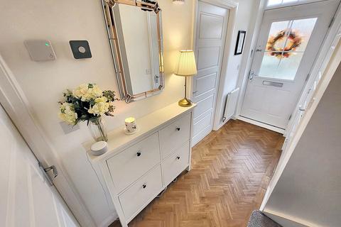 44 Bedeswell Close, Hebburn, NE31 2GB