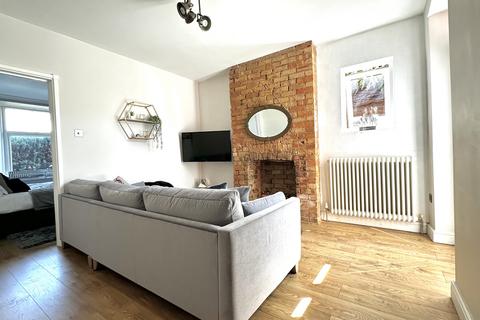 1 bedroom maisonette for sale, Gammons Lane, Watford, WD24