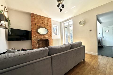 1 bedroom maisonette for sale, Gammons Lane, Watford, WD24