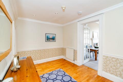 11/2 Gloucester Place, Edinburgh, EH3 6EE