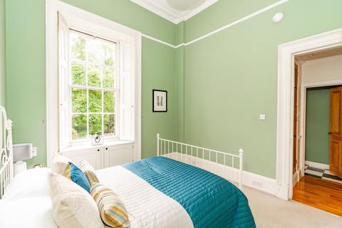 11/2 Gloucester Place, Edinburgh, EH3 6EE