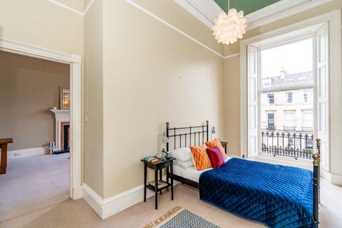 11/2 Gloucester Place, Edinburgh, EH3 6EE