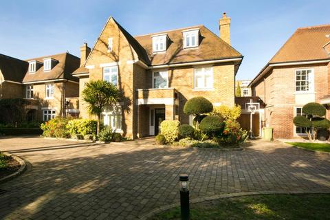 5 bedroom detached house to rent, Chalmers Way, Twickenham, TW1