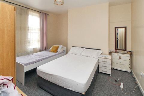 3 bedroom terraced house for sale, Colston Street, Benwell, Newcastle upon Tyne, Tyne and Wear, NE4 8UN