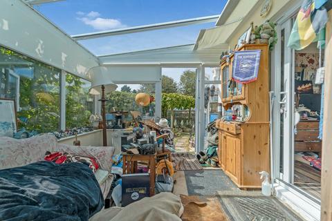 2 bedroom bungalow for sale, Channel Court, Burnham-on-Sea, TA8