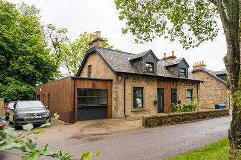 4 bedroom semi-detached house to rent, Firth Road, Midlothian EH25