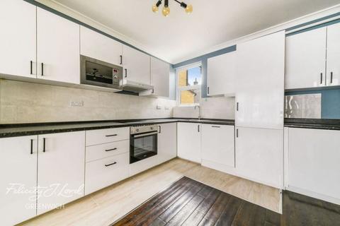 2 bedroom terraced house for sale, Combedale Road, London, SE10 0LQ