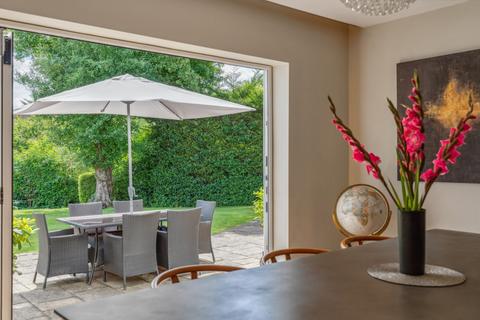 33 Beacon Way, Rickmansworth, WD3 7PF