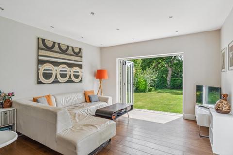 33 Beacon Way, Rickmansworth, WD3 7PF