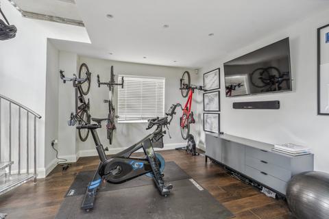 33 Beacon Way, Rickmansworth, WD3 7PF