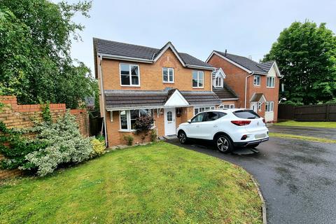 4 bedroom detached house for sale, Esgair-y-maes, Broadlands, Bridgend County. CF31 5BL