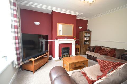 2 bedroom end of terrace house for sale, Thackley, Thackley BD10