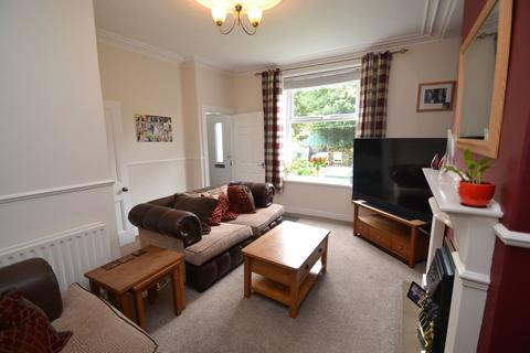 2 bedroom end of terrace house for sale, Thackley, Thackley BD10