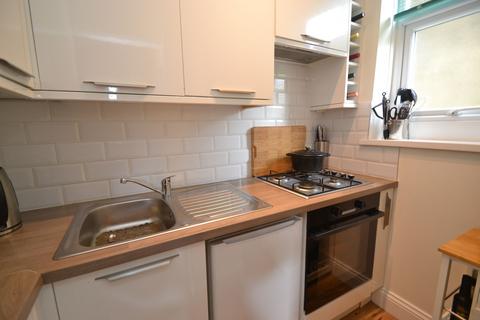 2 bedroom end of terrace house for sale, Thackley, Thackley BD10