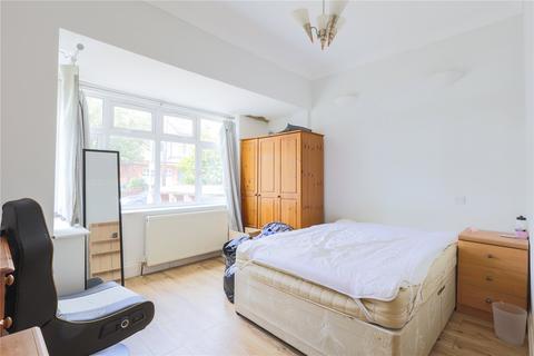 3 bedroom maisonette to rent, Montana Road, Tooting, London, SW17