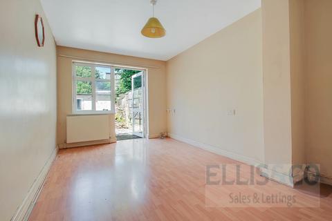 47 Coniston Avenue, Perivale, Greenford, UB6 8ED