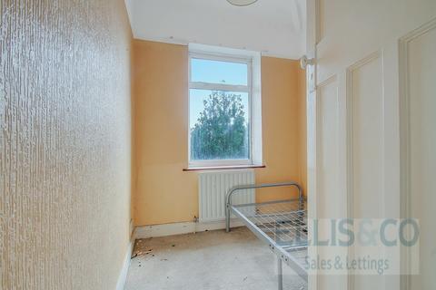 47 Coniston Avenue, Perivale, Greenford, UB6 8ED