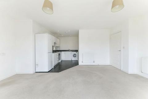 2 bedroom flat for sale, Huxley Drive, Oxted RH8