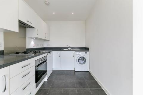 2 bedroom flat for sale, Huxley Drive, Oxted RH8