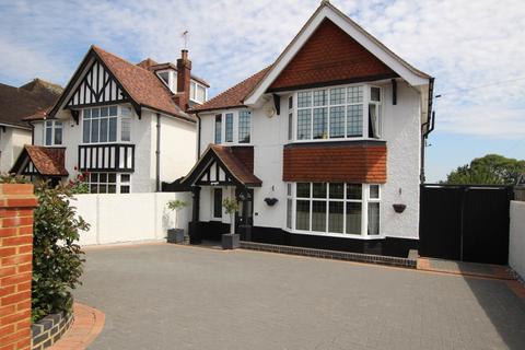 4 bedroom detached house for sale, Kings Drive, Eastbourne, BN21 2NU