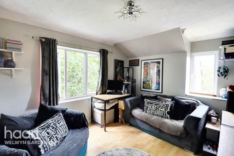 2 bedroom apartment for sale, Leysdown, Welwyn Garden City