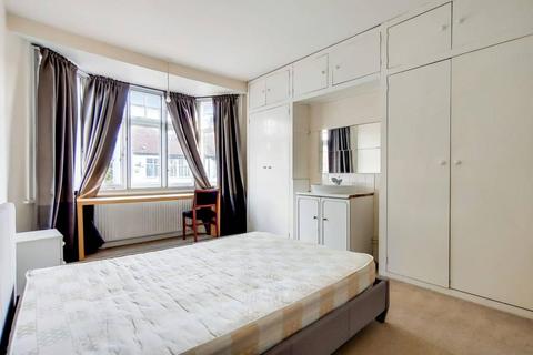 3 bedroom apartment to rent, Mercers Road, London, N19