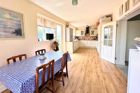 4 bedroom chalet for sale, Southwood Avenue, Walkford, Dorset. BH23 5RN