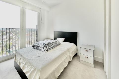 2 bedroom apartment to rent, 7A Exchange Gardens, London SW8