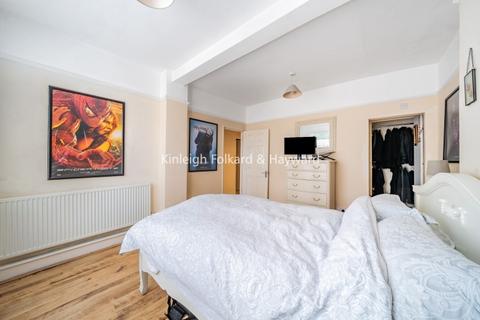 1 bedroom apartment to rent, Hazellville Road London N19